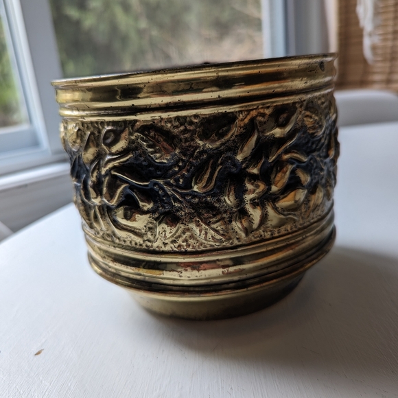 COPY - Vintage Floral Brass Plant Holder - Picture 7 of 10